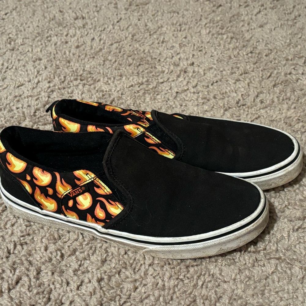 Vans Skate Black Flame Big Kids size 5 Shoes